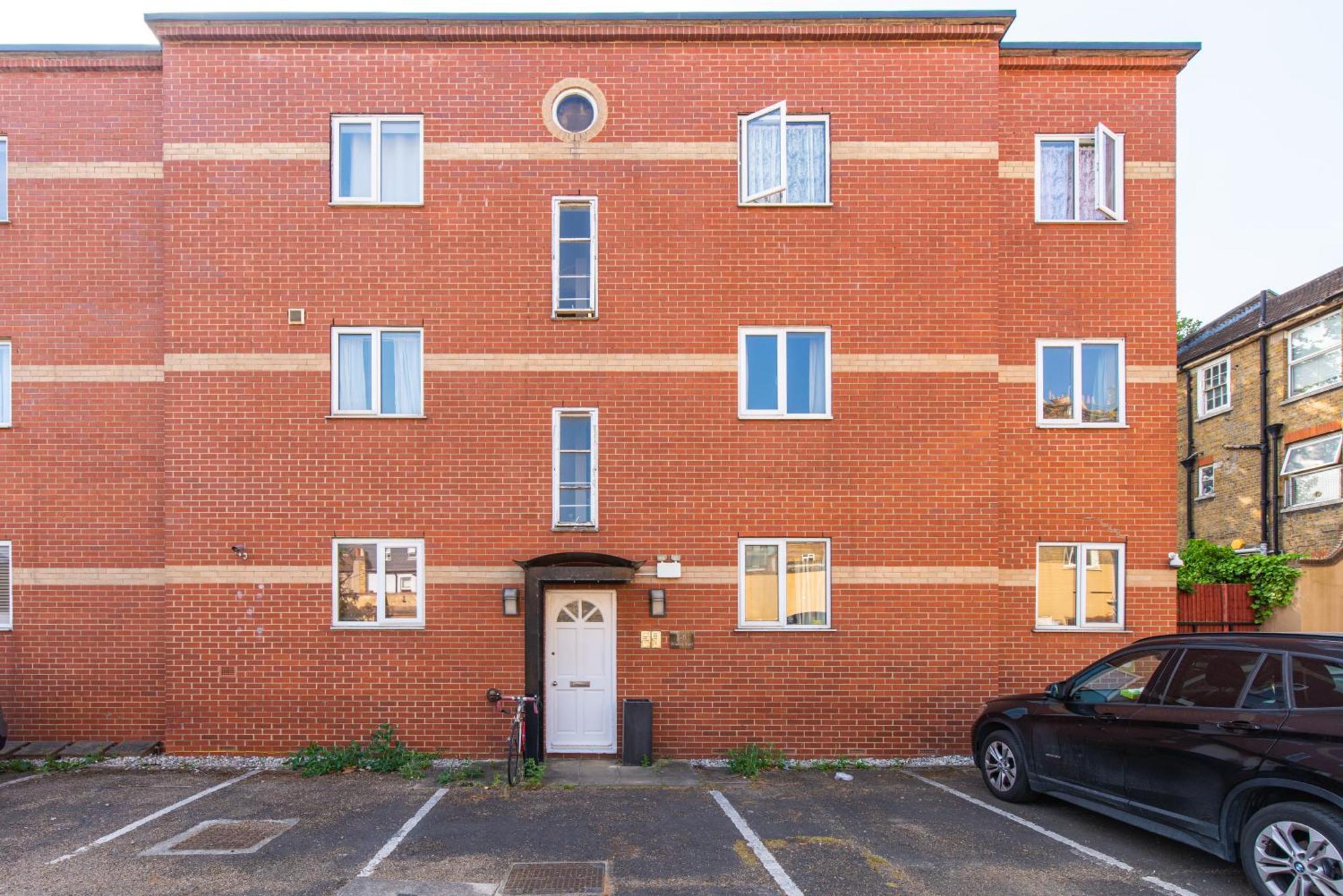 London Stratford - Spacious 2 Bed Flat With Secured Parking & Private Garden Exteriér fotografie